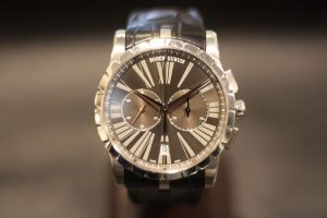 ROGER DUBUISエクスカリバー買取しました！