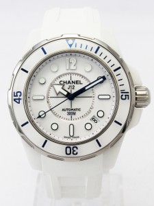 H2560 シャネル　J12マリーン　白セラミック